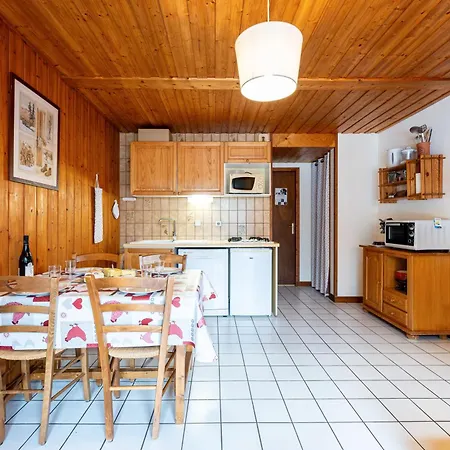 Les Niverolles Apartment
